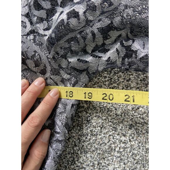 Women’s White House Black Market Dress Gray Silver Size 8 Sheer Bell Sleeves - Picture 7 of 8